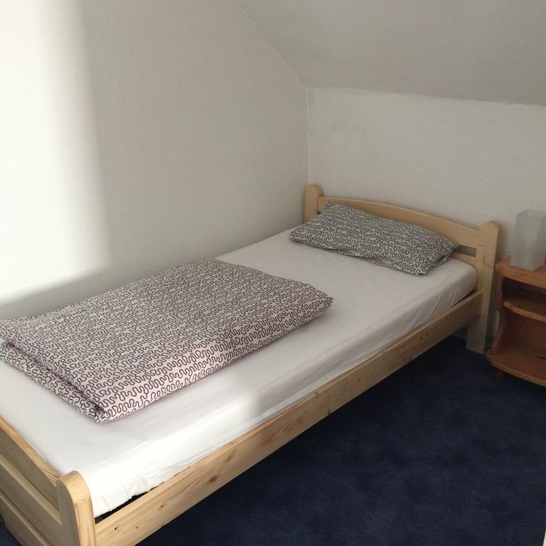 Apartment Hope Inn Gross-Zimmern Bilik gambar